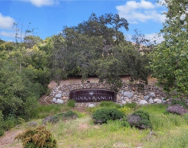 25 Thorp Spring - Photo Thumbnail 42