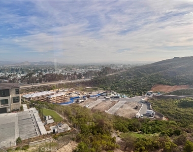 300 Honeysuckle Way - Photo Thumbnail 13