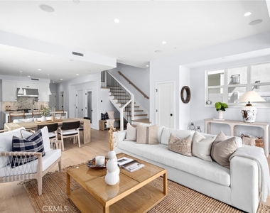 109 Onyx Avenue - Photo Thumbnail 3