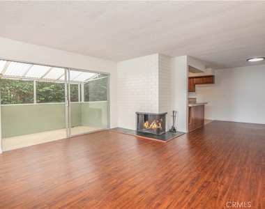 329 Orizaba Avenue - Photo Thumbnail 10