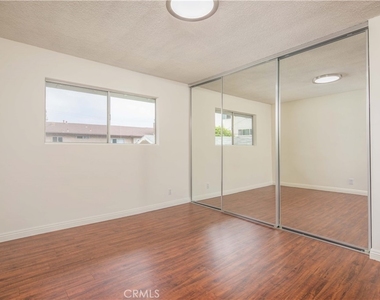 329 Orizaba Avenue - Photo Thumbnail 17