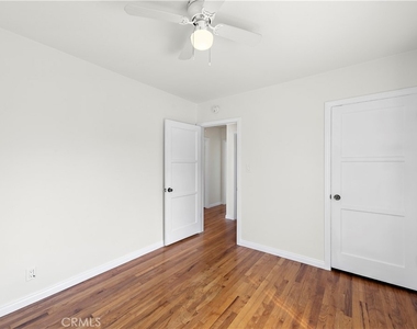 5722 Faculty Avenue - Photo Thumbnail 11