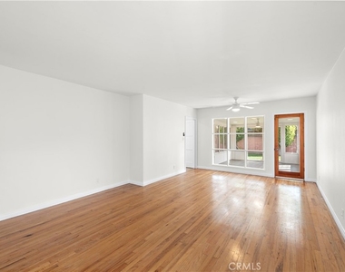 5722 Faculty Avenue - Photo Thumbnail 5
