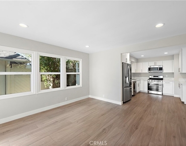 432 N Coast - Photo Thumbnail 3