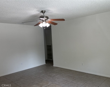 2545 Lime St - Photo Thumbnail 4