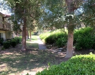 1365 Crafton Avenue - Photo Thumbnail 9