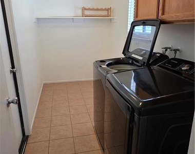 18375 Westlawn - Photo Thumbnail 4