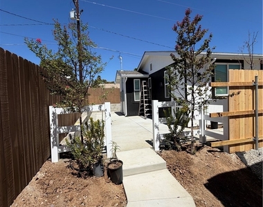 23560 Vista Way - Photo Thumbnail 5