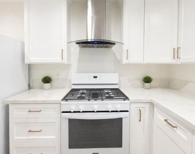 5843 Lanto St - Photo Thumbnail 4