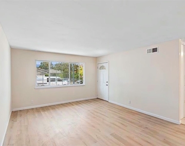 455 Maple Avenue - Photo Thumbnail 4