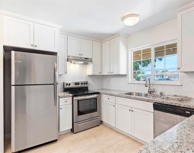 455 Maple Avenue - Photo Thumbnail 7
