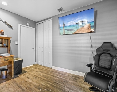 4106 Goodman Street - Photo Thumbnail 12