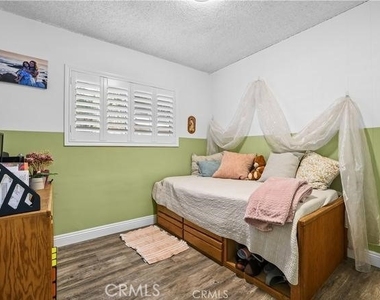 4106 Goodman Street - Photo Thumbnail 13