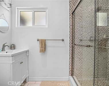 4106 Goodman Street - Photo Thumbnail 10