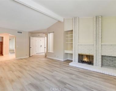 2123 Golden Hills - Photo Thumbnail 27