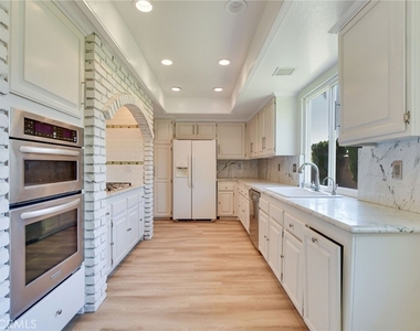 2123 Golden Hills - Photo Thumbnail 20