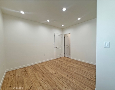 11245 Mclennan - Photo Thumbnail 3