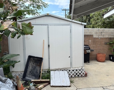 130 E Sycamore - Photo Thumbnail 20