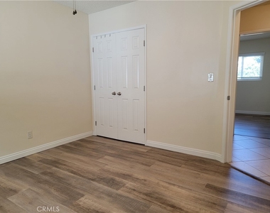 1116 W Duarte - Photo Thumbnail 10