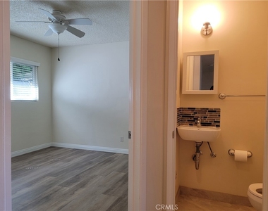 1116 W Duarte - Photo Thumbnail 12