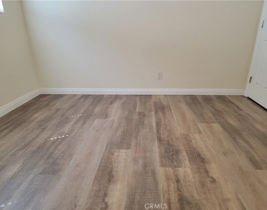 1116 W Duarte - Photo Thumbnail 8