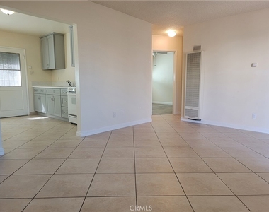1116 W Duarte - Photo Thumbnail 2