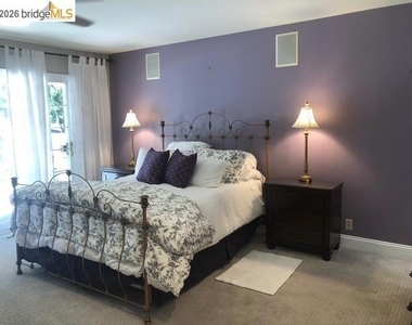 559 Morninghome Rd - Photo Thumbnail 5