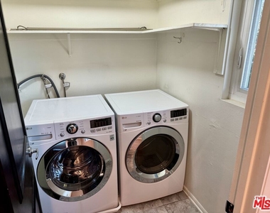 4443 Saugus Avenue - Photo Thumbnail 25