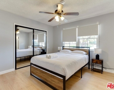 17100 Barneston Street - Photo Thumbnail 20