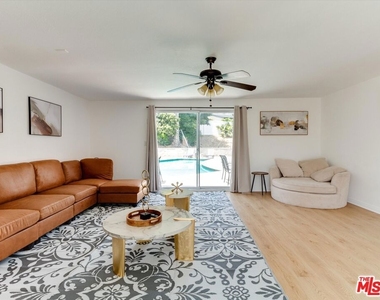 17100 Barneston Street - Photo Thumbnail 5