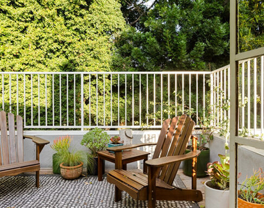 8467 Willoughby Avenue - Photo Thumbnail 21