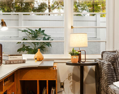 8467 Willoughby Avenue - Photo Thumbnail 11