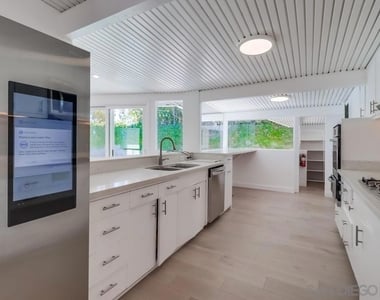 3516 Carleton Street - Photo Thumbnail 14