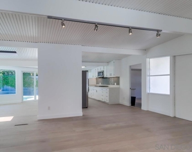 3516 Carleton Street - Photo Thumbnail 11