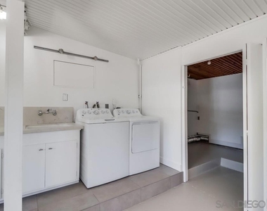3516 Carleton Street - Photo Thumbnail 39