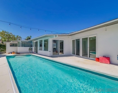 3516 Carleton Street - Photo Thumbnail 4