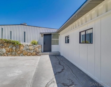 3516 Carleton Street - Photo Thumbnail 3
