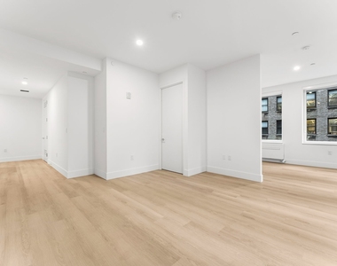 55 Broad Street - Photo Thumbnail 5