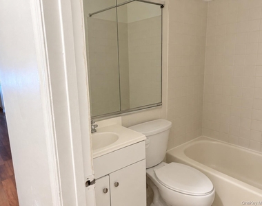 14 Lexington Hill - Photo Thumbnail 5