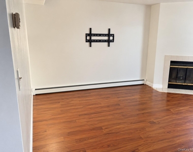 14 Lexington Hill - Photo Thumbnail 9