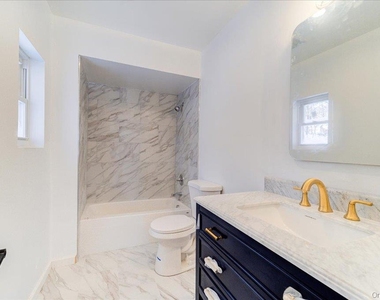 11 Spring Glen Road - Photo Thumbnail 14