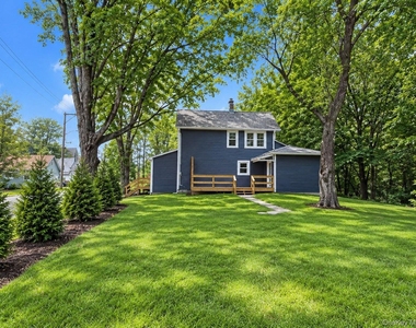 11 Spring Glen Road - Photo Thumbnail 2