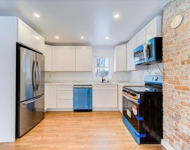 11 Spring Glen Road - Photo Thumbnail 8