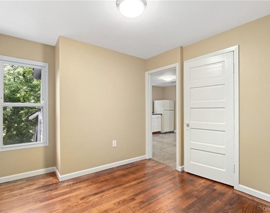 60 Watch Hill Road - Photo Thumbnail 11