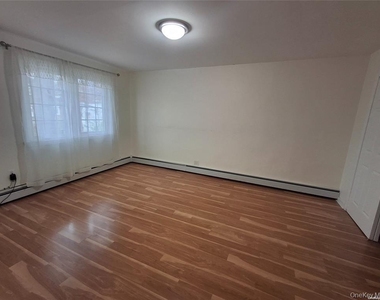69-22 198th Street - Photo Thumbnail 9