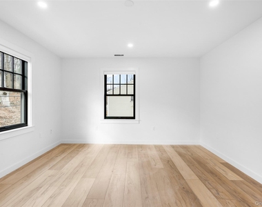 27 Choate Lane - Photo Thumbnail 23