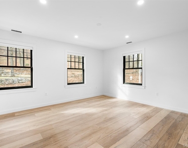 27 Choate Lane - Photo Thumbnail 22