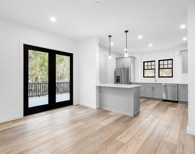 27 Choate Lane - Photo Thumbnail 11