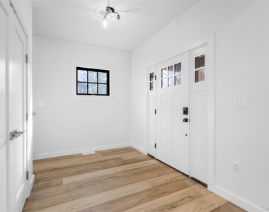 27 Choate Lane - Photo Thumbnail 2