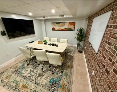 210 Pelham Road - Photo Thumbnail 12
